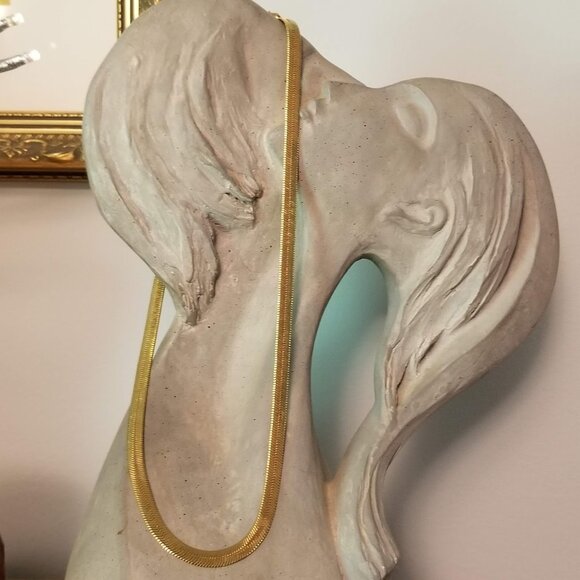 Monet Ultra Thick Herringbone Necklace, 24 Inches long Gold Tone Unisex 90s - Picture 3 of 6